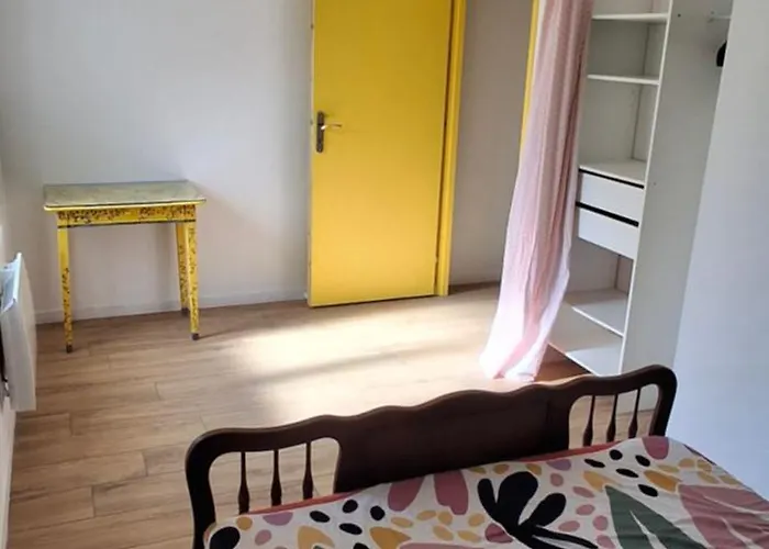 5 Personnes- Centre Village